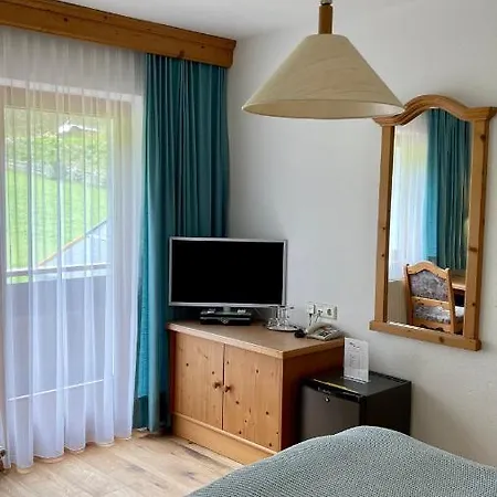 Intermontana Garni Hotel