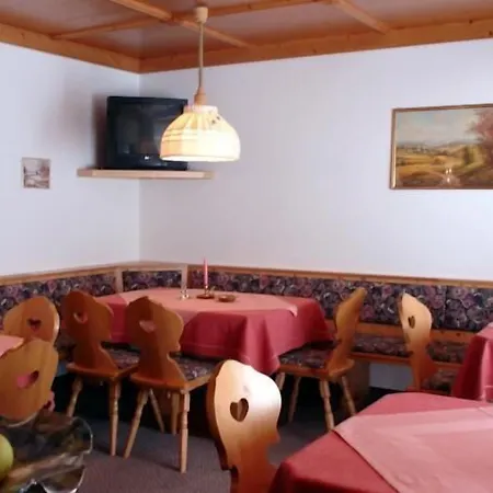 Intermontana Garni Hotel 3*