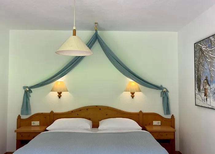 Otel Intermontana Garni Zaunhof