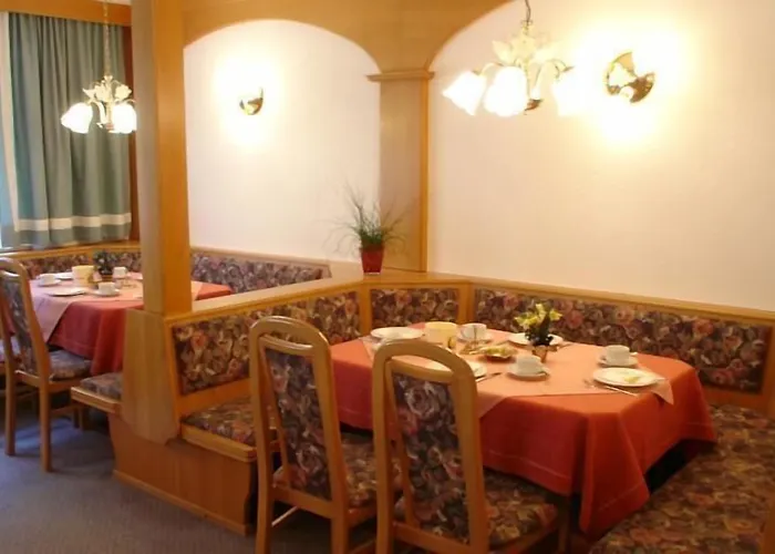 Intermontana Garni 3* Zaunhof