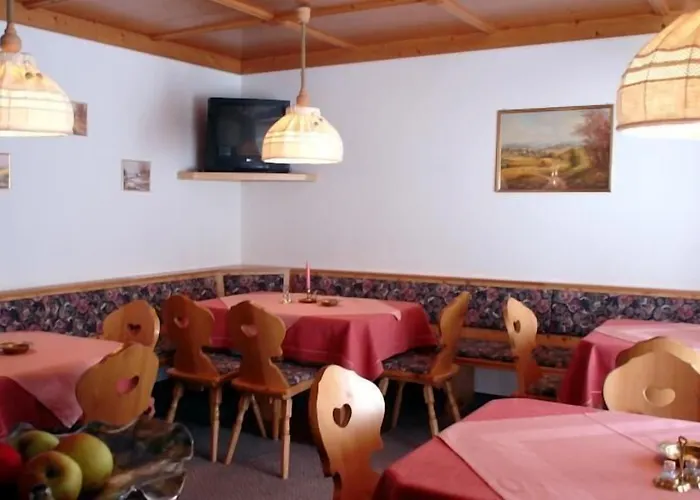 Intermontana Garni Otel 3*