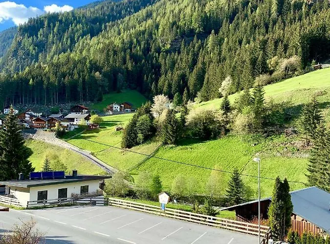 Intermontana Garni 3* Zaunhof