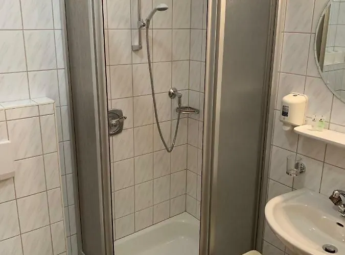 Intermontana Garni Otel Zaunhof