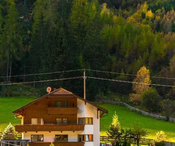 Intermontana Garni Otel