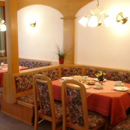 Intermontana Garni 3* Zaunhof