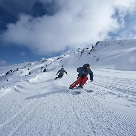 Intermontana Garni 3*