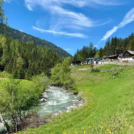 Szálloda Intermontana Garni Zaunhof