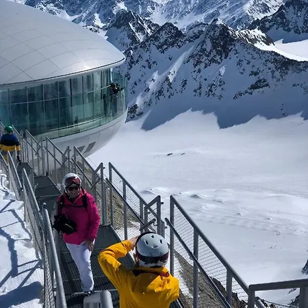 Intermontana Garni Zaunhof