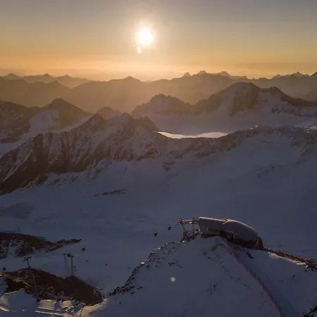 Intermontana Garni Szálloda 3*