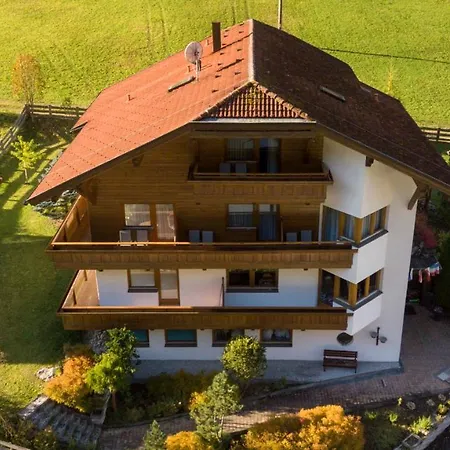 Intermontana Garni Zaunhof