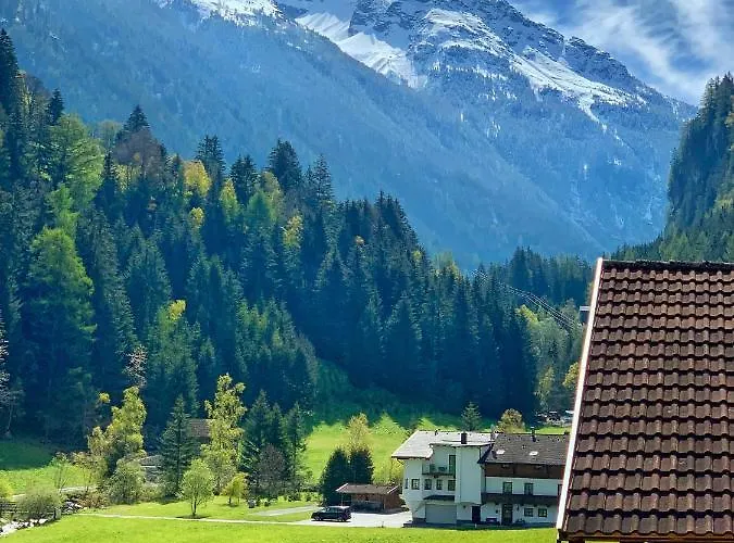 Intermontana Garni Отель 3*